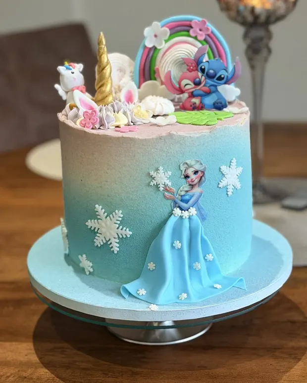 Elsa, Lilo & Stitch and a unicorn on one cake